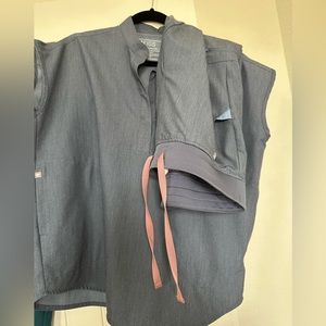 FIGS DENIM COLOR SIZE SMALL TOP SIZE MEDIUM JOGGER WORN ONCE